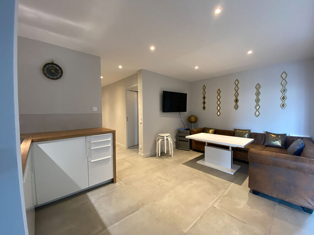 Chambre en colocation à louer - LYON 8ème