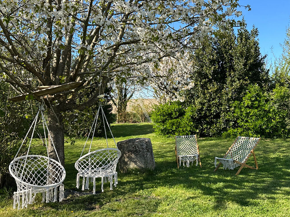 Maison ancienne de caractère - 4 chambres - 2100 m² terrain - 20min de La Rochelle