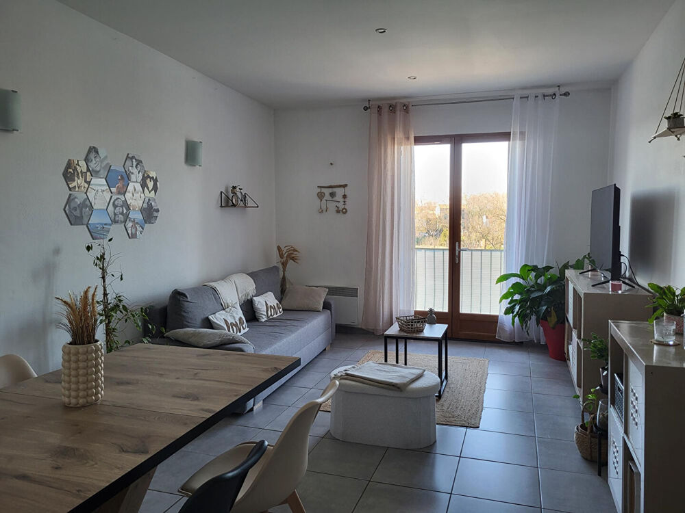 Location Appartement Appartement Agde 3 pièces. Vue sur l'Hérault Agde