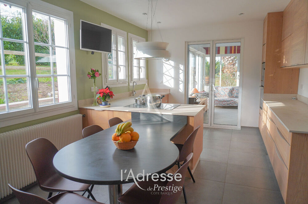 Vente Villa Demeure de prestige Itxassou 8 pièce(s) 310 m2 Itxassou