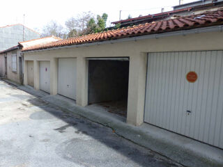  Parking / Garage  vendre 20 m