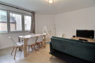  Appartement à louer 3 pièces 68 m²