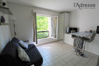  Appartement à louer 1 pièce 19 m²