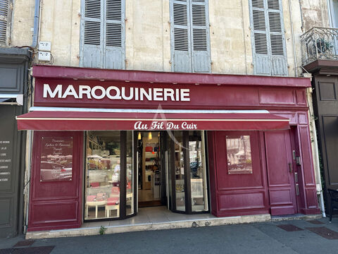 Local commercial - Rochefort emplacement n&deg;1 1200 17300 Rochefort
