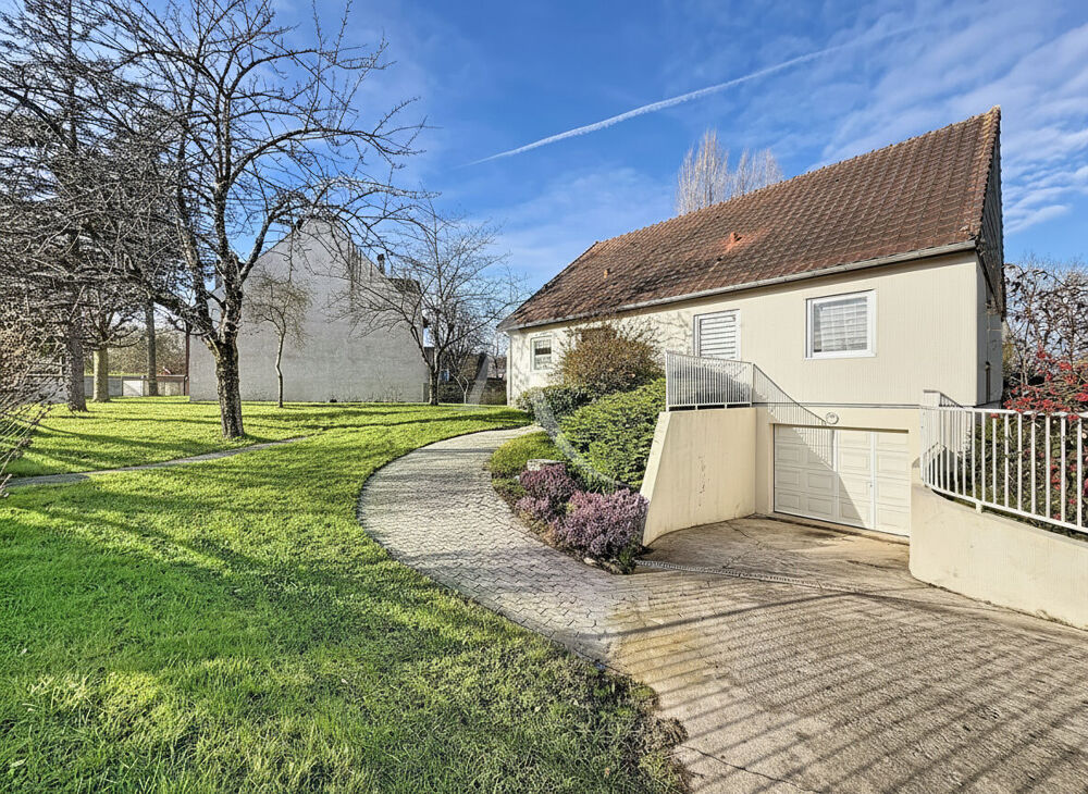 Vente Maison Maison située à Nanteuil les Meaux - vivable de plain pied - 5 chambres - jardin de 1330 m2 et sous-sol total Nanteuil les meaux