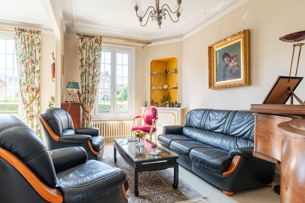 Vente Maison Maison Montesson 8 pièce(s) 163.14 m2 Montesson