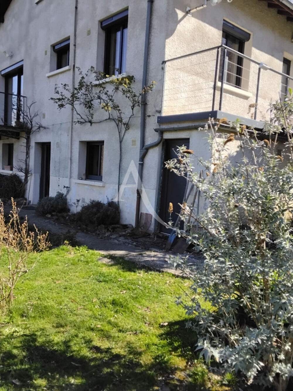 En vente AUGEROLLES Maison 3 chambres terrain