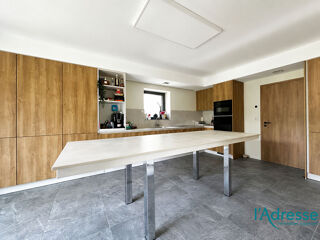  Maison à louer 6 pièces 210 m²