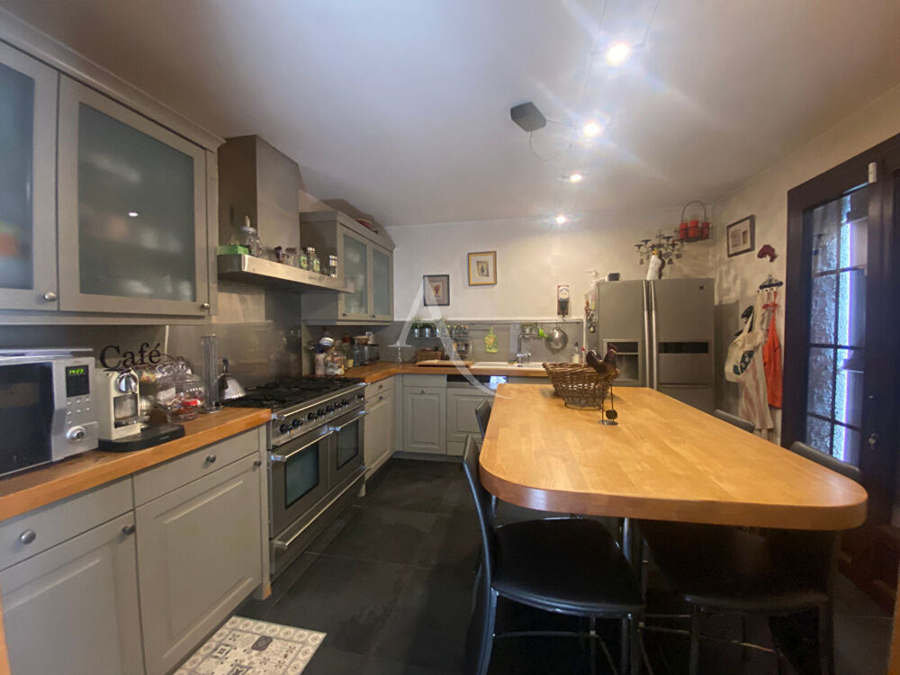 Maison Sandillon 7 pièce(s) 185 m2