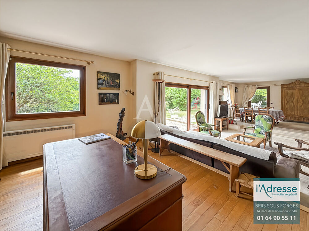 Vente Maison Maison familiale 5 chambres avec sous-sol total et jardin à Fontenay-lès-Briis Fontenay les briis