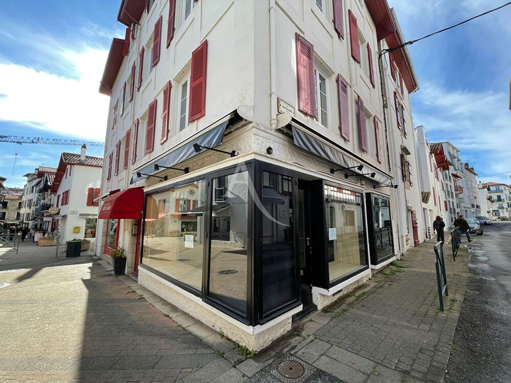   Local Commercial 32 m² Centre ville Saint Jean de Luz 