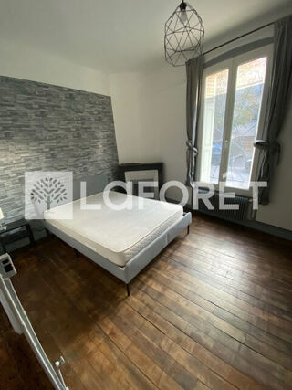  Appartement à louer 2 pièces 38 m²