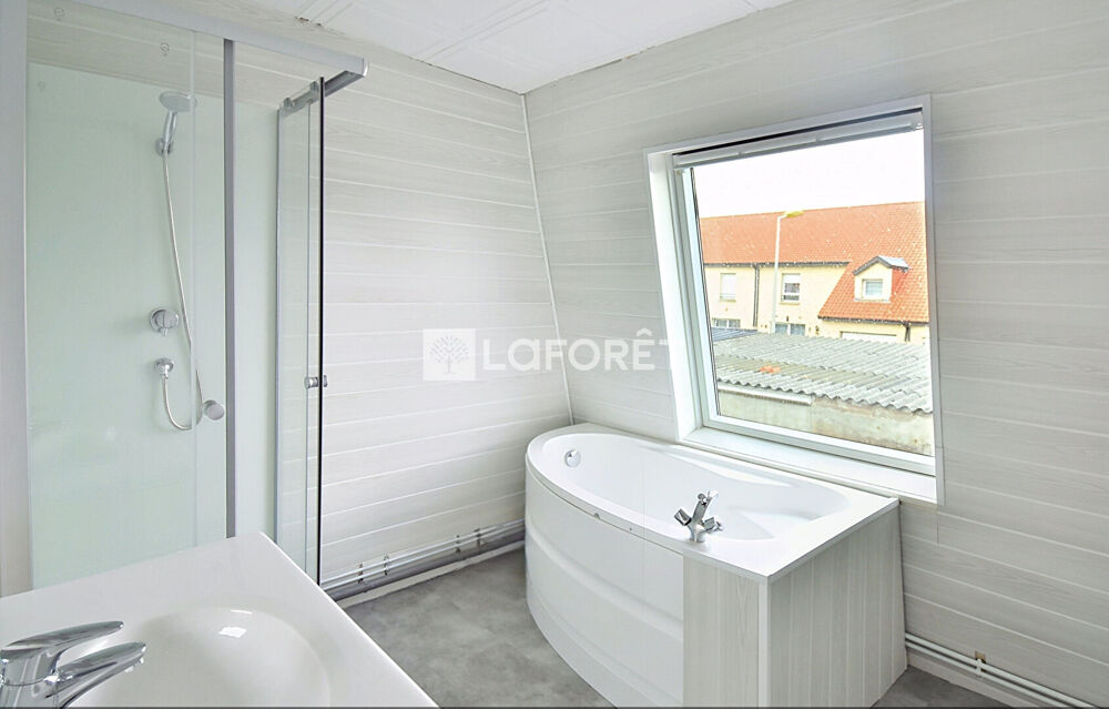 Vente Maison CALAIS - MAISON 98 m² - 3 chambres - jardin - garage Calais