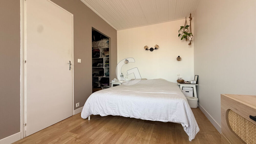 Vente Maison MAISON - 5 PIECES - 123 M² - A VENDRE - LE BERNARD Le bernard