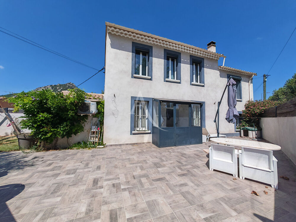 Maison 4 pièces 96 m² · à Hyeres · 96 m² · 399 990 €
