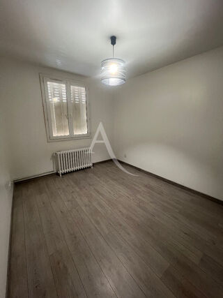  Maison à louer 6 pièces 103 m²