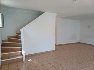  Maison à louer 6 pièces 141 m²