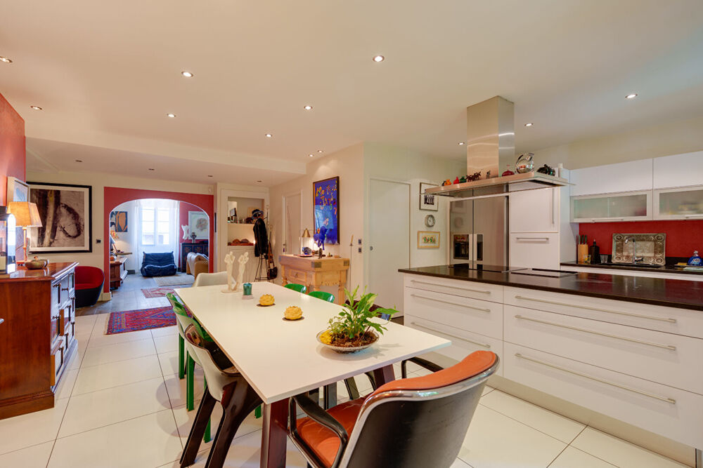 Appartement Evian Les Bains 5 pièces 165.28m² en centre-ville