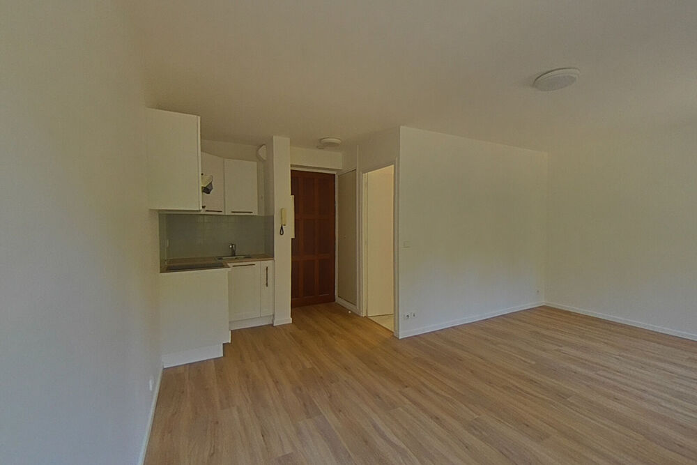 Location Appartement CHAMPS - CENTRE VILLE - STUDIO 24 M² Champs sur marne