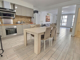  Appartement à louer 4 pièces 102 m²