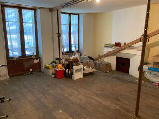  Immeuble � vendre 12 pi�ces 379 m�