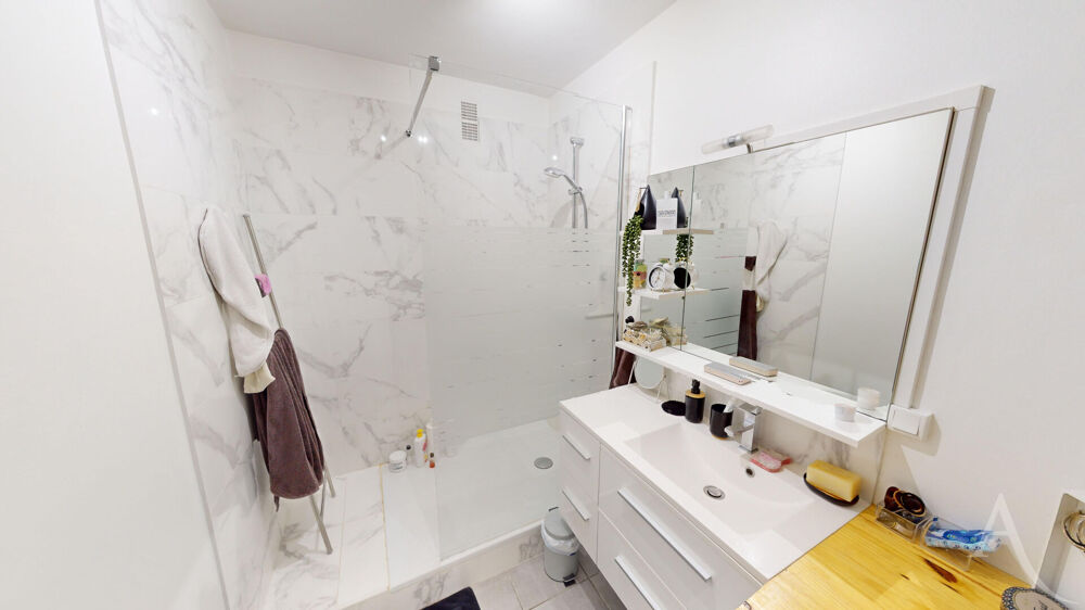 Location Appartement Beau T2 meublé avec balcon et parking - quartier HOPITAL Chateauroux