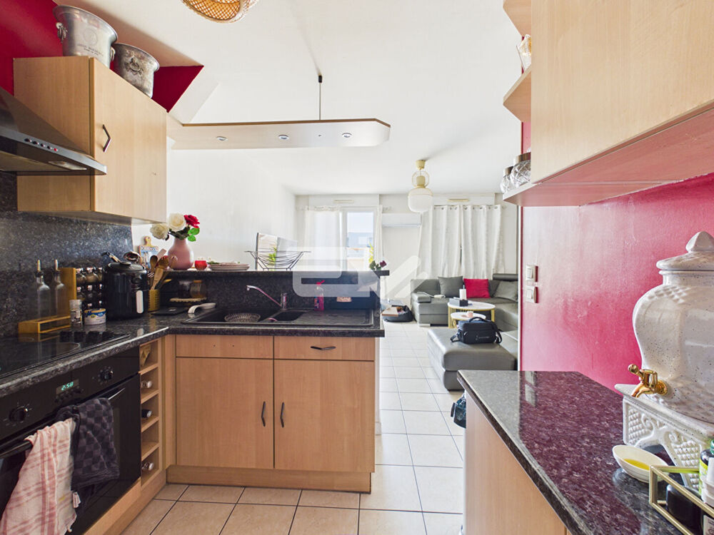 Vente Appartement Bel appartement avec grande terrasse secteur CLAIRMARAIS sans vis-à-vis et garage fermé Reims