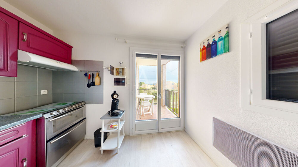 Vente Appartement Saint-Pierre-La-Mer, petit T2 en rez-de-chaussée avec vue mer ! Saint pierre la mer
