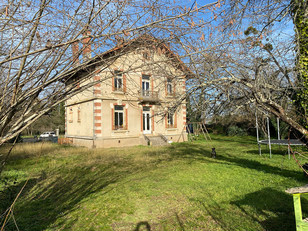 Maison Bergerac 8 pièce(s) 5 CHAMBRES 165m2 + Grenier et Sous-sol