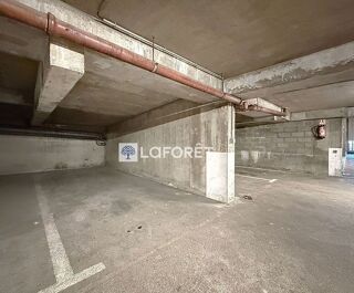  Parking / Garage à vendre 