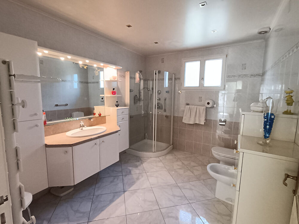  vendre  Maison Six-Fours-les-Plages (83140)