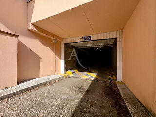  Parking / Garage � vendre 