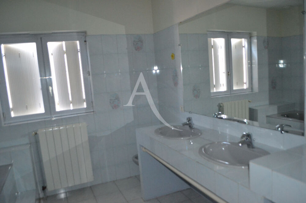 Appartement T4 de +/- 146 m²