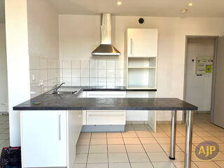  Maison à louer 3 pièces 77 m²