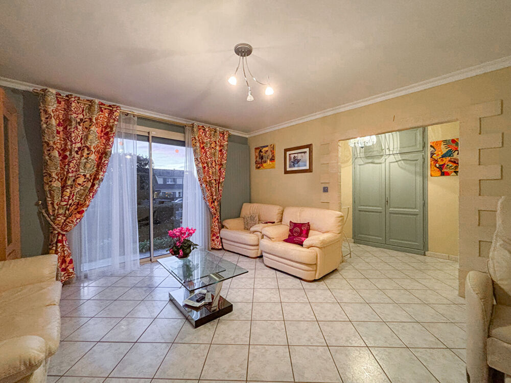 Vente Maison A VENDRE - MAISON ECOUFLANT BOURG - 5 CHAMBRES - STUDIO AMENAGE Ecouflant