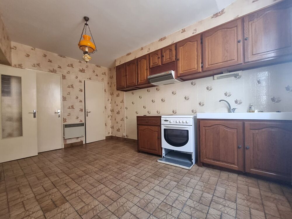 Vente Maison Maison de village à rénover Montagnac 7 pièce(s) 112 m2 Montagnac