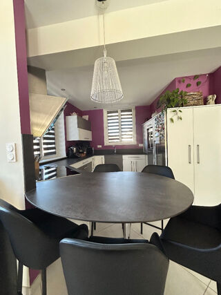  Maison  vendre 6 pices 179 m