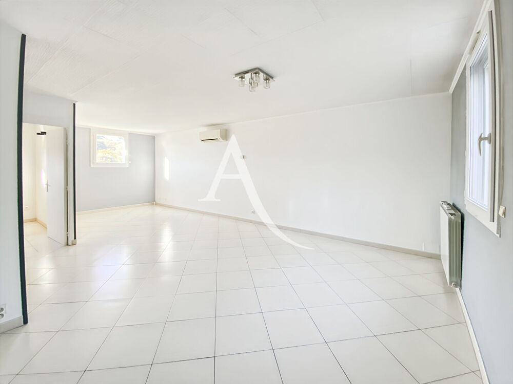 Location Maison A louer maison T4 de 86 m² avec jardinet et garage 13190 ALLAUCH Allauch