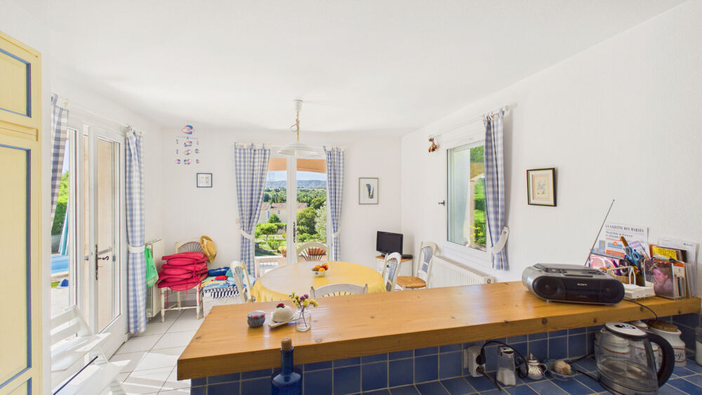 Vente Maison VILLA  Eyragues  avec studio indépendant avec vue sur les ALPILLES A 5 Km de Saint Rémy de Provence Eyragues