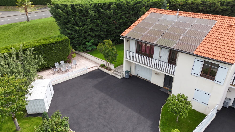 Maison T5 à fort potentiel avec jardin & panneaux solaires de 116m³