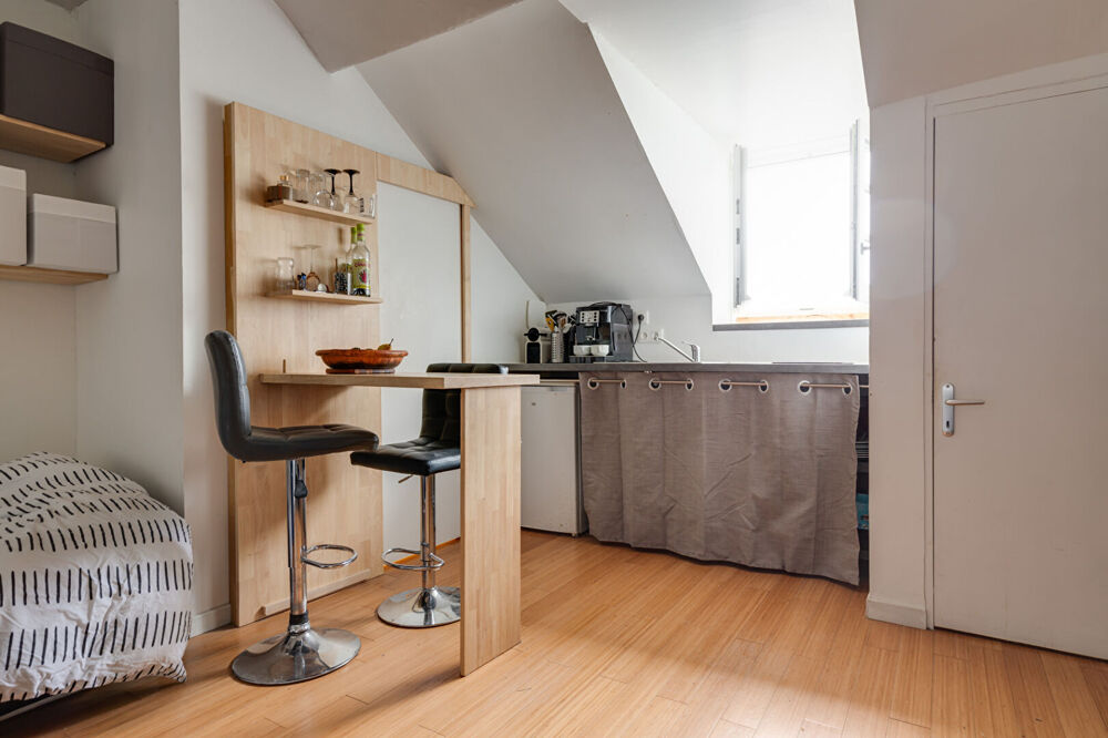 Vente Appartement A VENDRE NANTES ST CLEMENT STUDIO AU CALME DANS IMMEUBLE RENOVE Nantes
