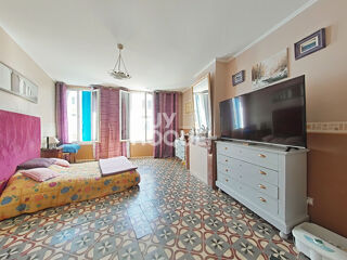  Maison  vendre 7 pices 270 m