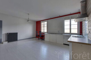  Appartement à louer 3 pièces 88 m²