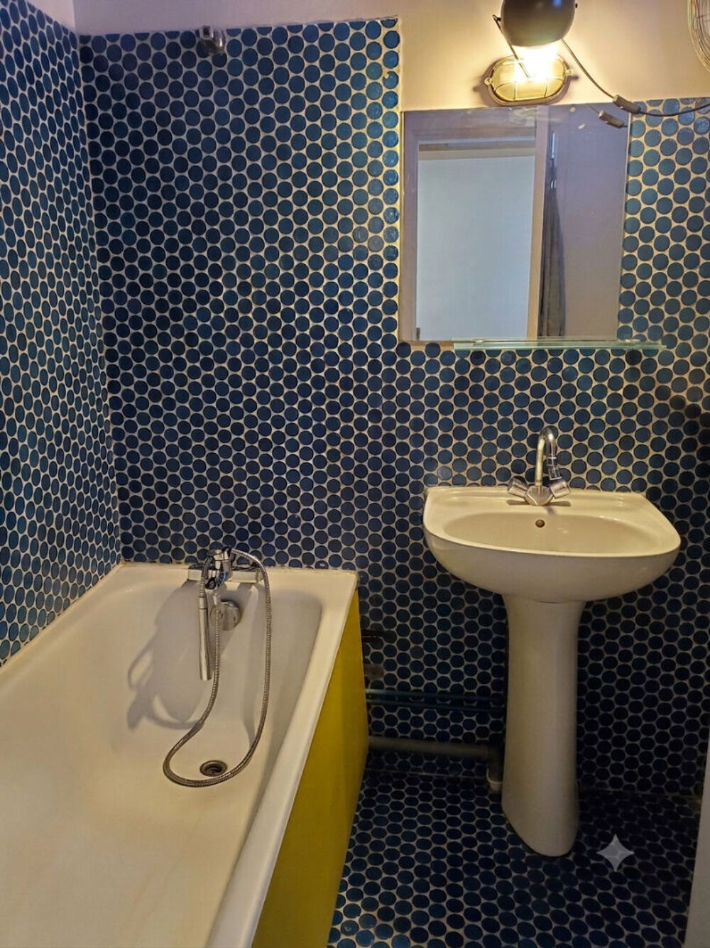 Vente Appartement STUDIO Paris 10 - POUR INVESTISSEMENT LOCATIF - 2 min du métro Colonel Fabien Paris 10