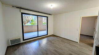 Vente Appartement AIX LA DURANNE - Type 2 avec terrasse et parking Aix en provence