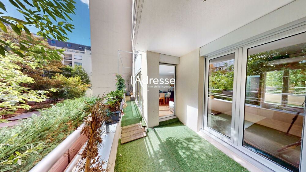 Appartement 4P / 3 chambres - 92.5m² + 16m² de balcons - Métro LIBERTE