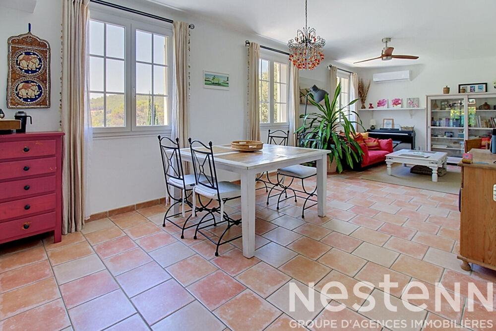 A VENDRE TARADEAU Villa avec piscine sur 1 450 m² de terrain, PROCHE VILLAGE A PIED - 4 chambres, bureau, garage et carport