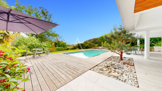  Maison � vendre 8 pi�ces 219 m�