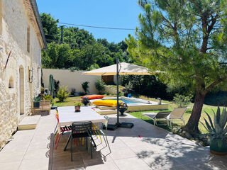 Vente Maison VILLEGOUGE Maison en pierre, beaux volumes, piscine et logement attenant Villegouge