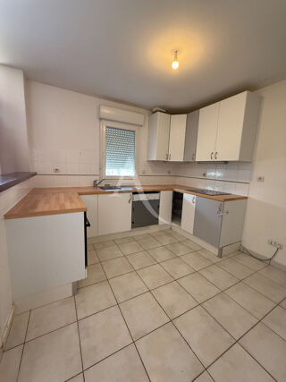  Maison  louer 5 pices 94 m